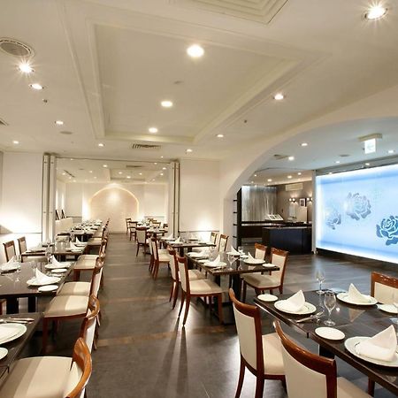 Castle Plaza Hotel Nagoya Exterior photo